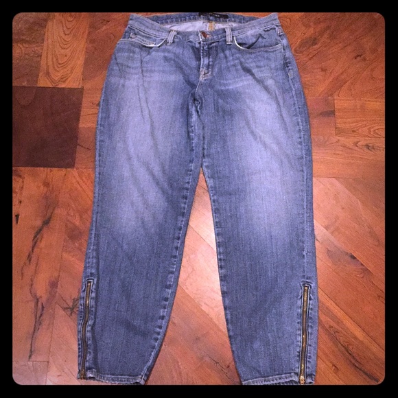 loose fitting jean capris